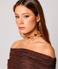 Chocker Tierra de latón bañado en oro con cuarzo rosa y drusa marrón - CASALÉ
